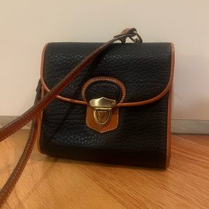 Vintage 1990’s Dooney & Bourke All Weather Leather cross body bag